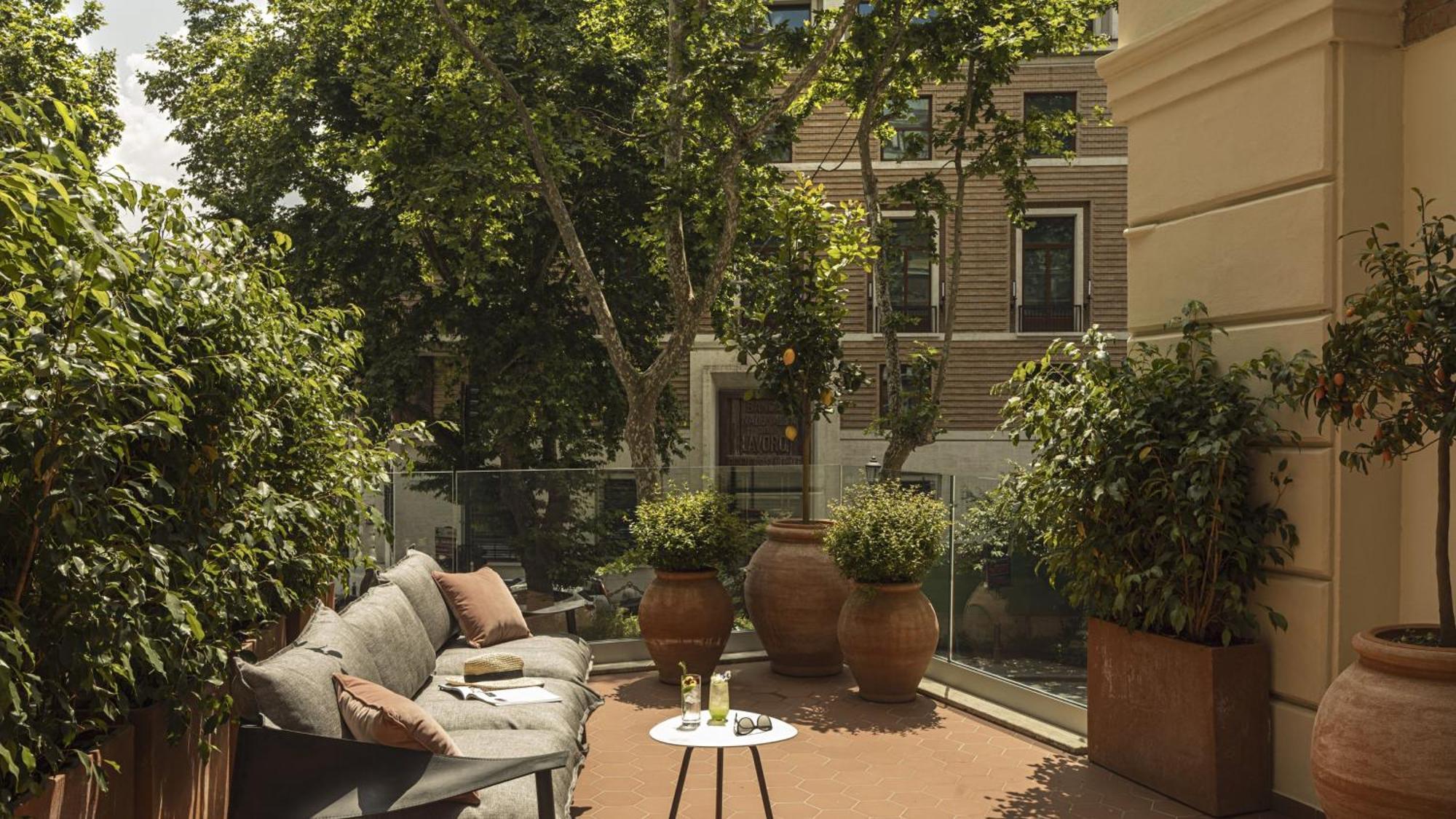 Intercontinental Rome Ambasciatori Palace By Ihg Екстериор снимка