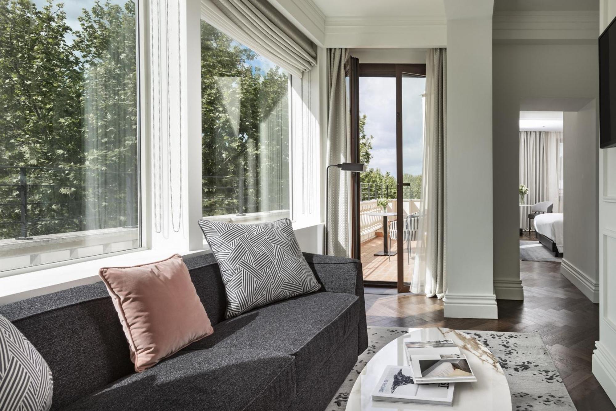 Intercontinental Rome Ambasciatori Palace By Ihg Екстериор снимка